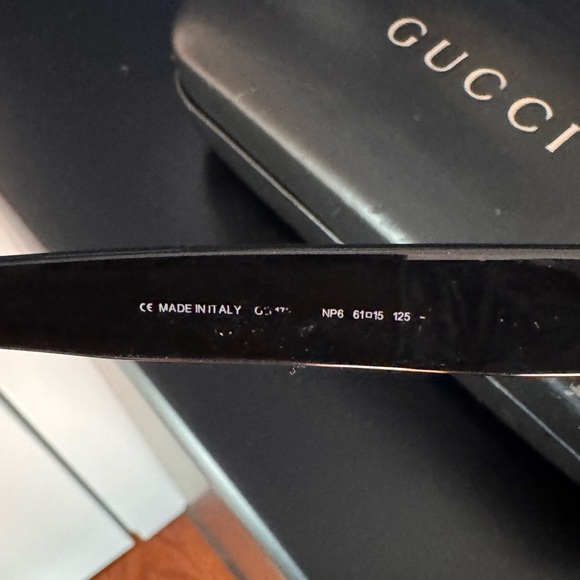 Gucci Black Rimless Rectangular Sunglasses - Picture 6 of 7